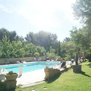 Des Chênes Rognes